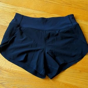 Athleta 3.5" Run With It Shorts